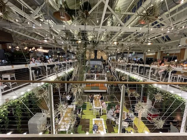 restaurant with high ceilings in Aneheim.